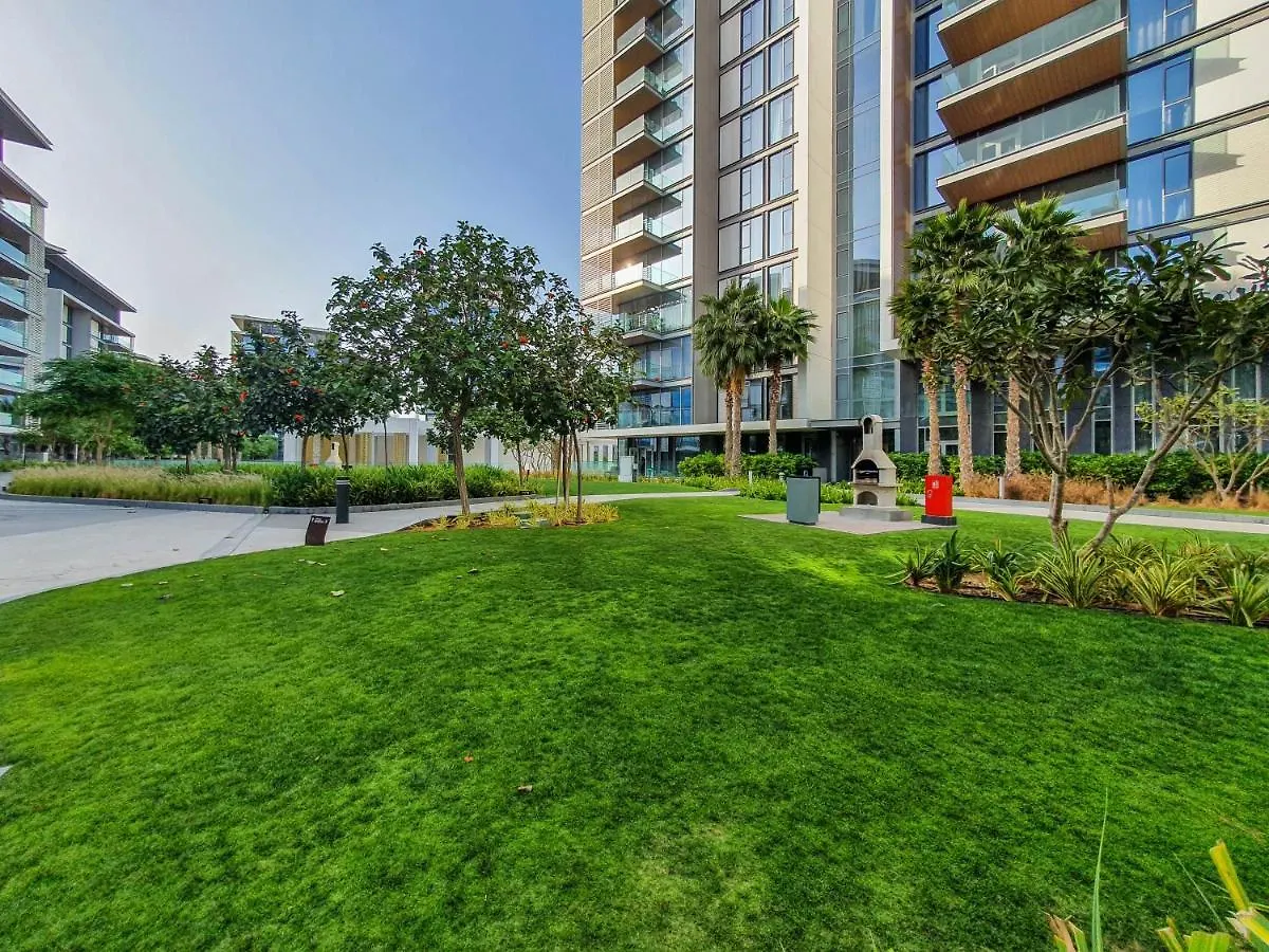 Elegant 3 Bedroom Plus Maid On Bluewaters 210 ドバイ