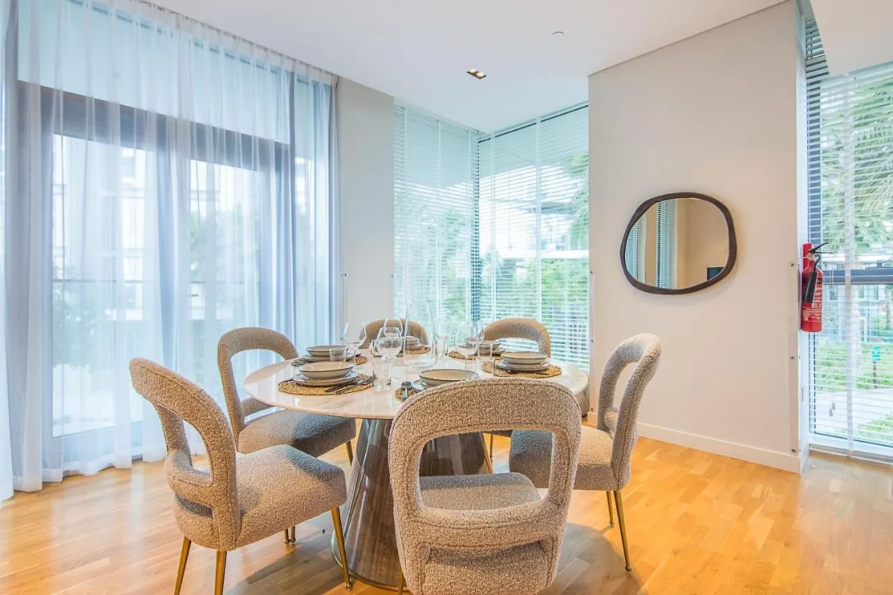 Elegant 3 Bedroom Plus Maid On Bluewaters 210 ドバイ 0*,  アラブ首長国連邦